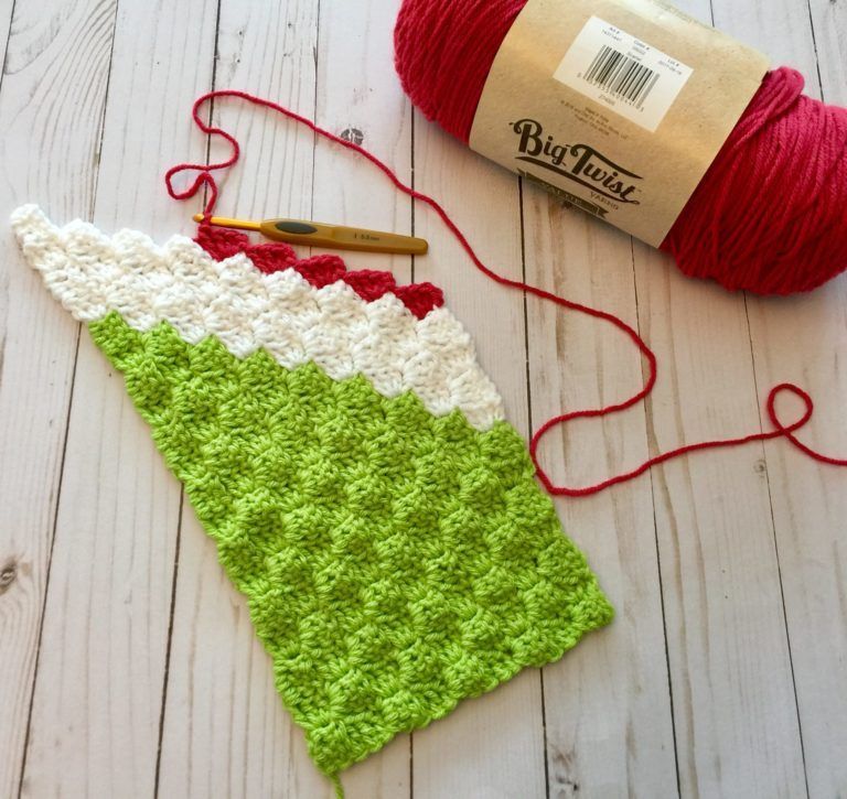 Grinch Inspired C2C Scarf Free Crochet Pattern | Scarf crochet pattern